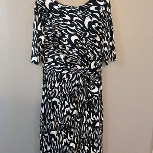Comfy Chaus B+W stretch dress, sz SM